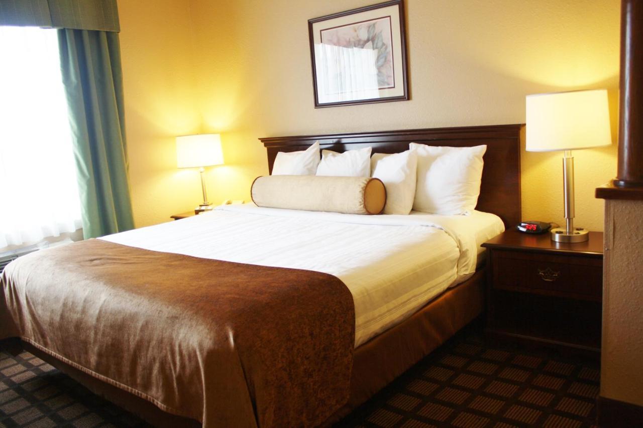 Inn & Suites מריוויל מראה חיצוני תמונה